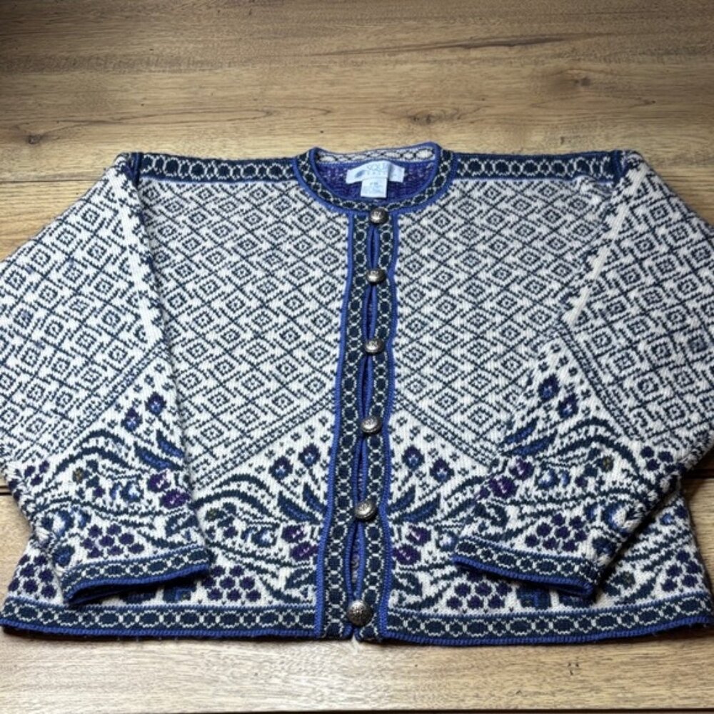 Women’s Vintage Squaw Valley Nordic 100% Wool Cardigan Size Medium Petite
